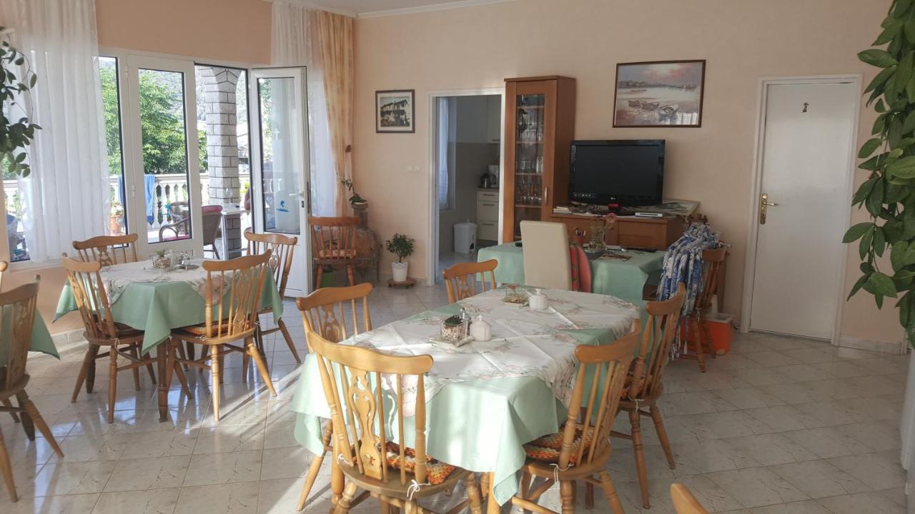 Bed and Breakfast Anka Bunic à Rab Town Extérieur photo