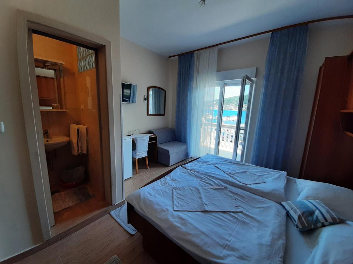 Bed and Breakfast Anka Bunic à Rab Town Extérieur photo